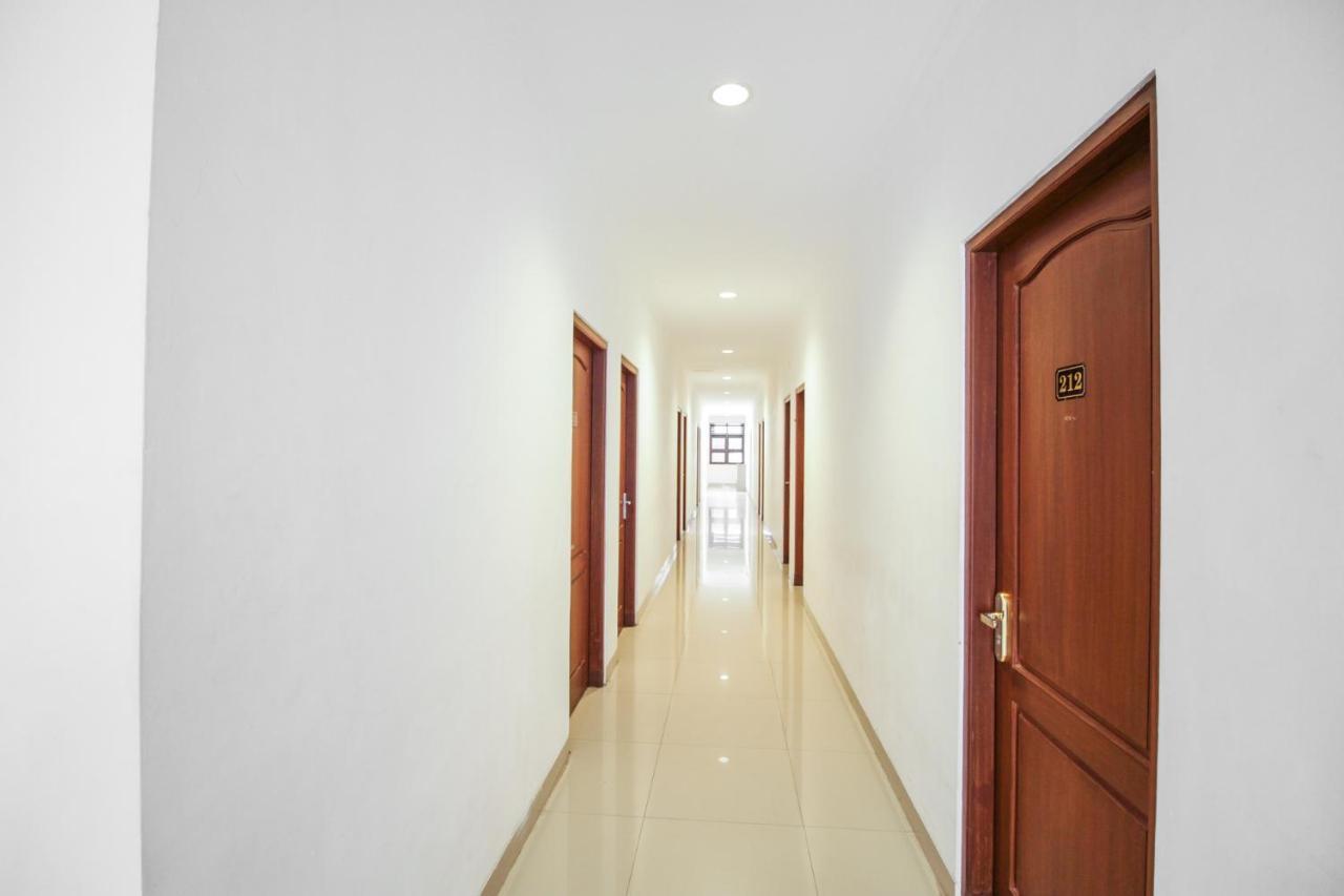 Al Ashri Inn By Urban Jogjakarta Buitenkant foto