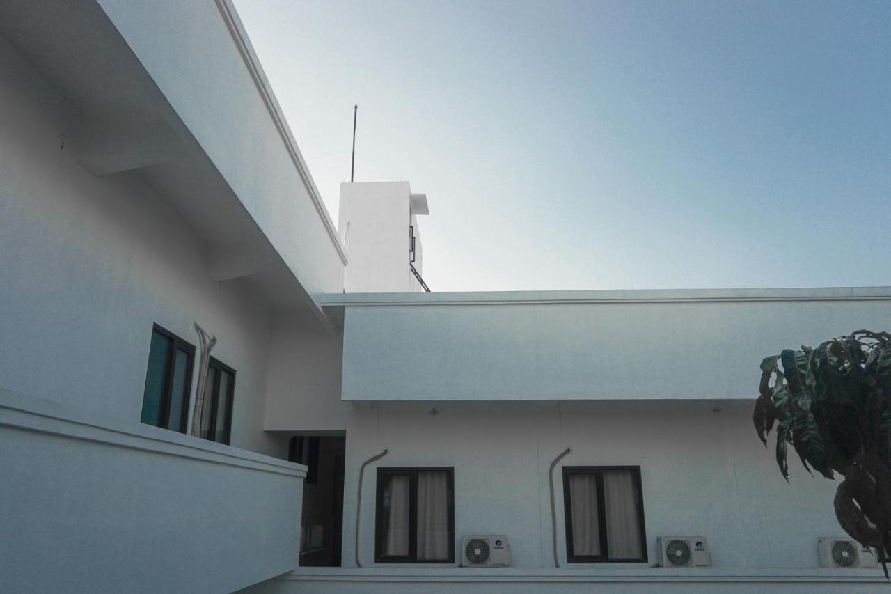Al Ashri Inn By Urban Jogjakarta Buitenkant foto