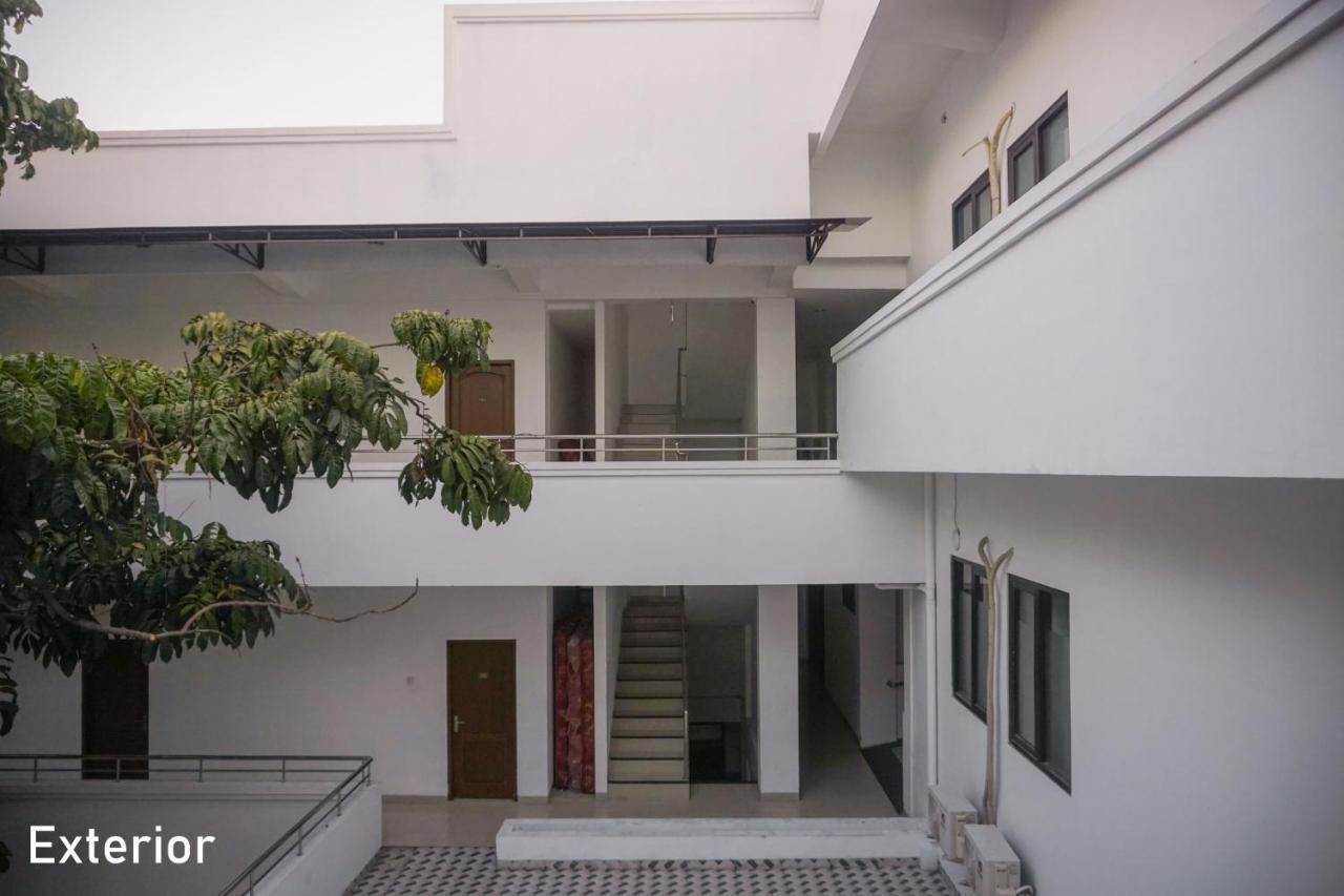 Al Ashri Inn By Urban Jogjakarta Buitenkant foto