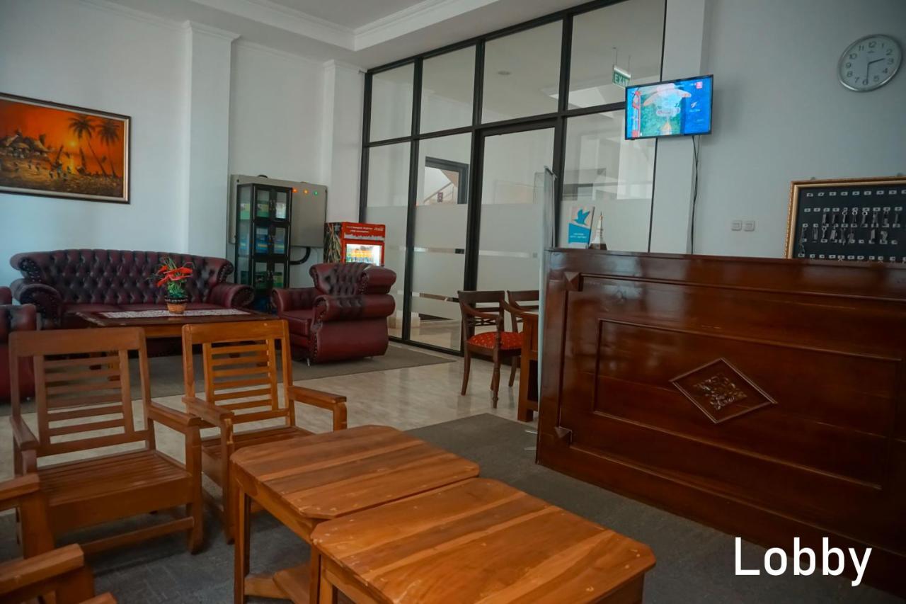 Al Ashri Inn By Urban Jogjakarta Buitenkant foto
